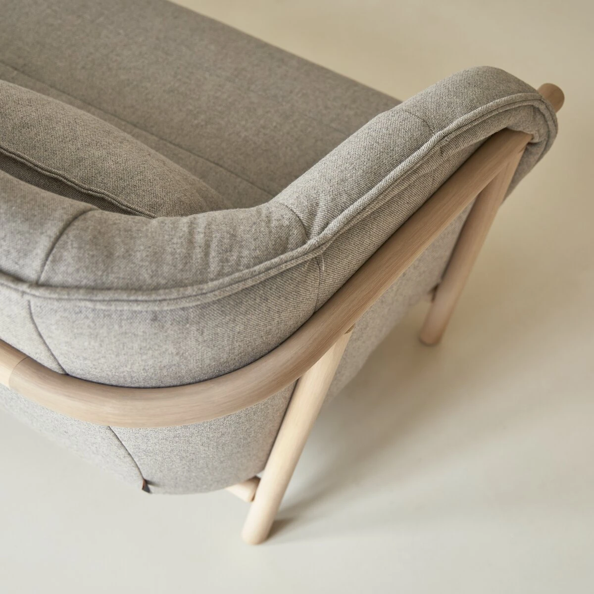 Yas - Canapé En Chêne Massif Et Tissu Gris 3 Places – Image 2