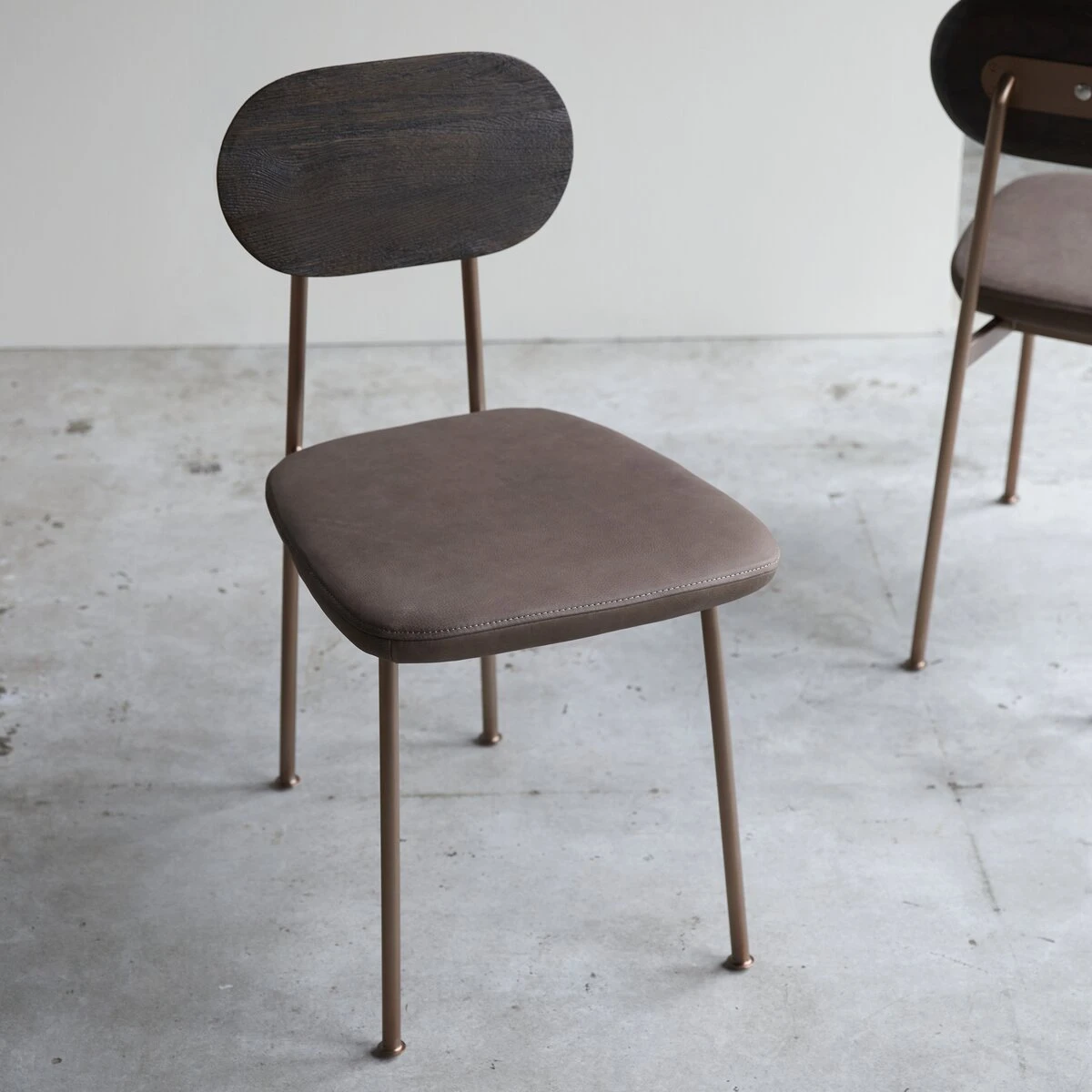 Yutapi - Chaise Mohawk Choco En ChĂȘne Massif â Image 4