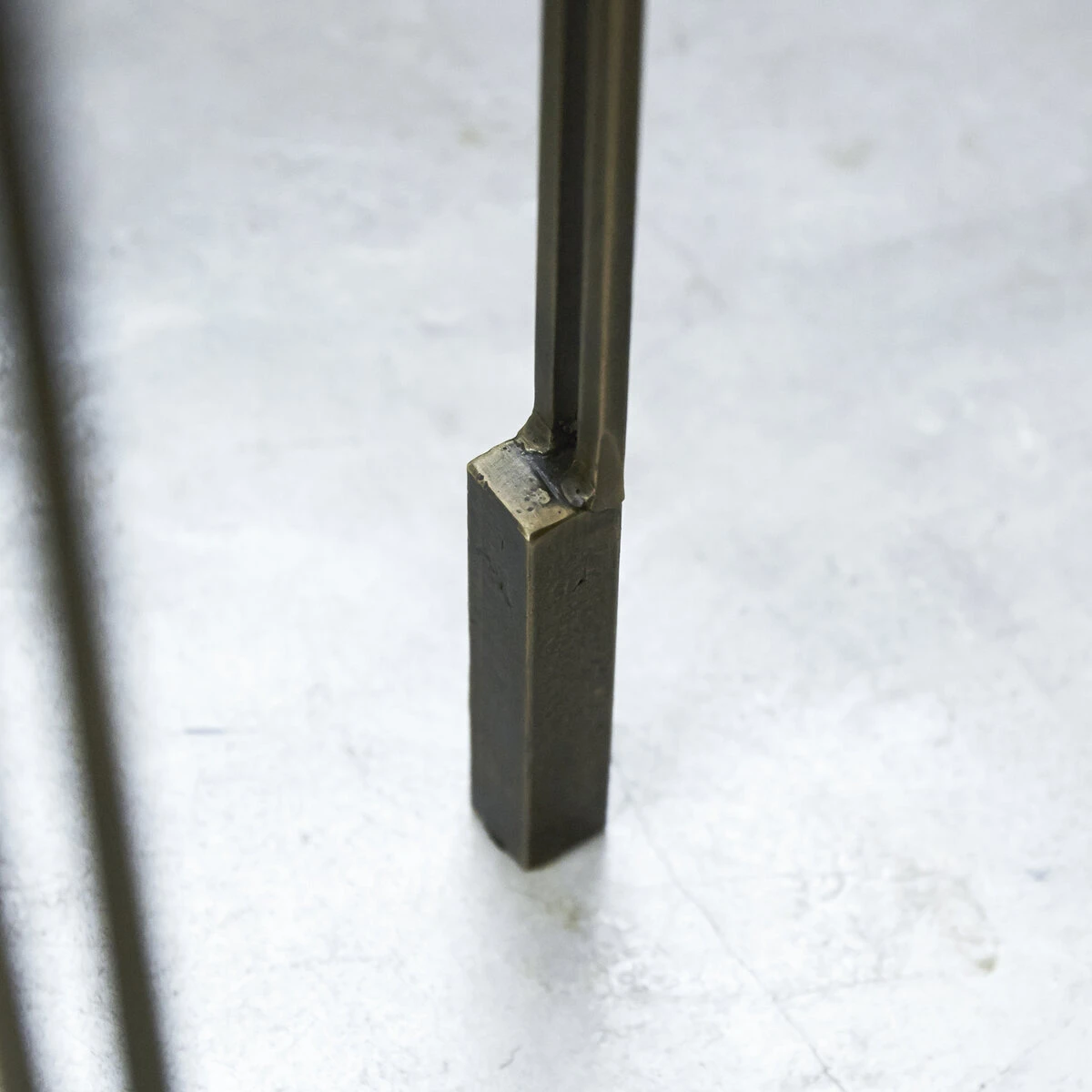 Simëon - Chevet En Métal Et Marbre – Image 3