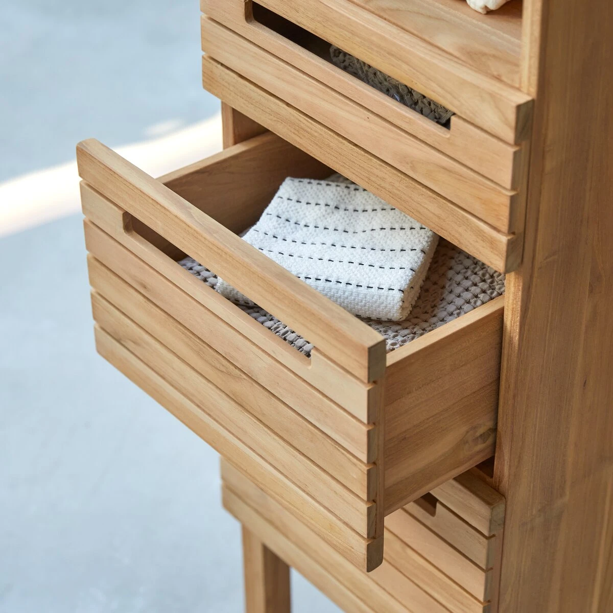 Slats - Colonne En Teck Massif – Image 4