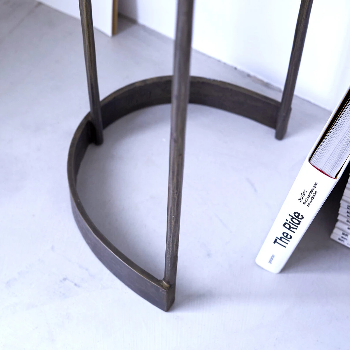 Gustav - Console Métal Et Marbre – Image 5