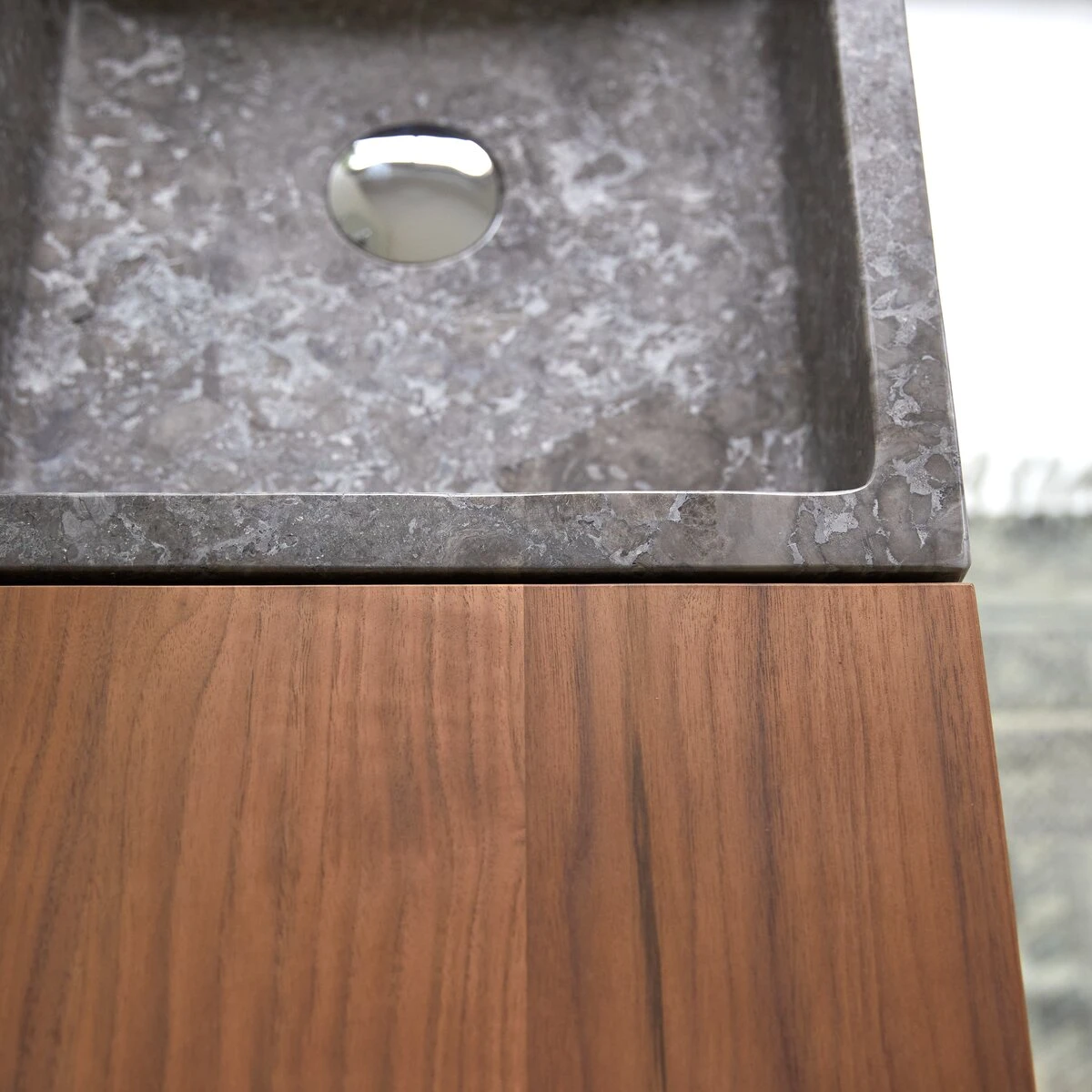 Line - Meuble Salle De Bain En Noyer Massif Et Marbre 85 Cm – Image 3