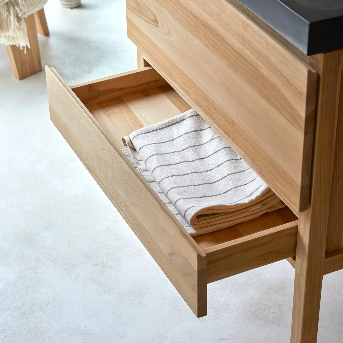 Edgar - Meuble Salle De Bain En Teck Massif Et Pierre De Lave 80 Cm – Image 5