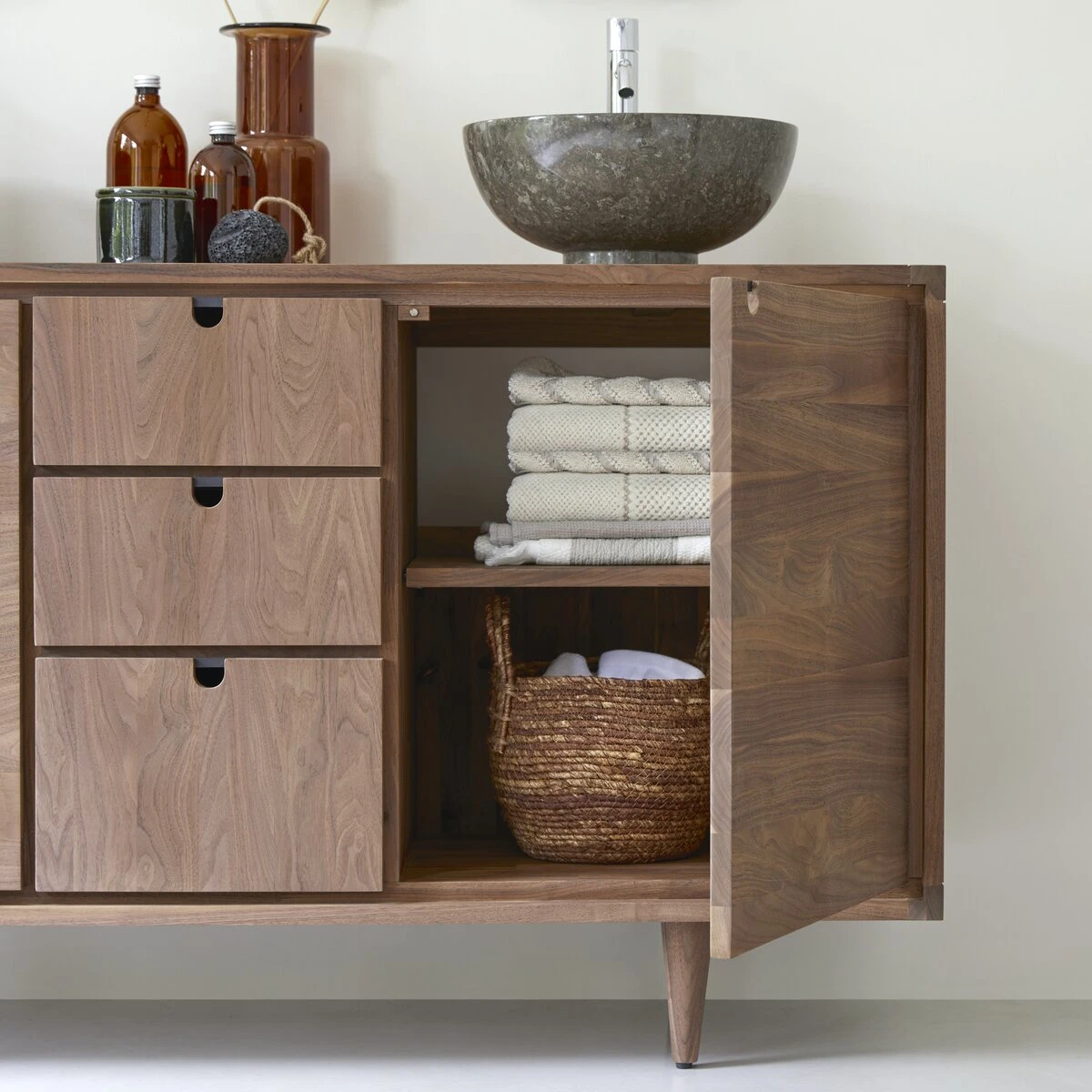Jonà k - Meuble Sous Vasque En Noyer Massif 145 Cm – Image 2