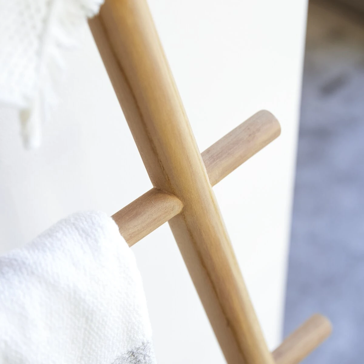 Carla - Porte Serviette En Teck Massif – Image 3